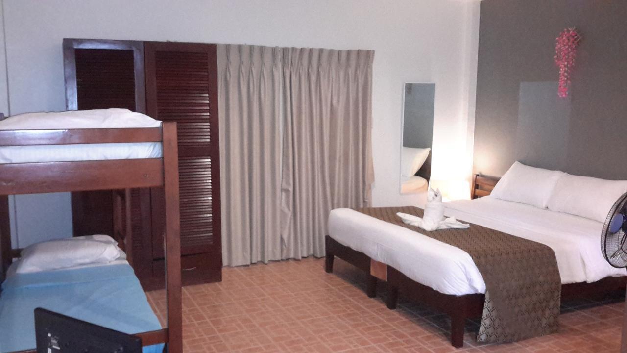 Conrada'S Place Hotel And Resort Panglao Kültér fotó